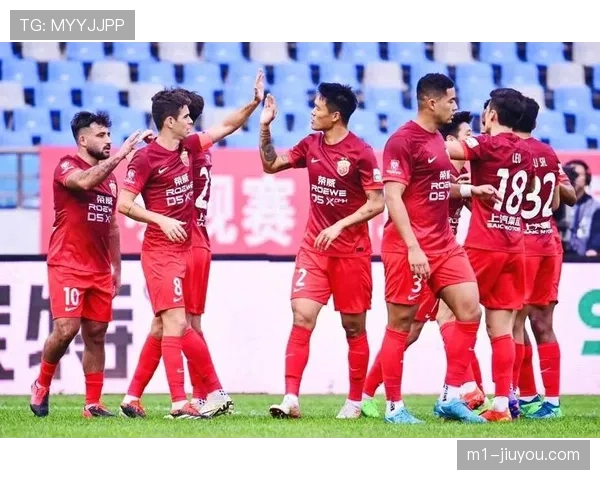 巴甲联赛冠军归属扑朔迷离，两强争霸至最后一轮